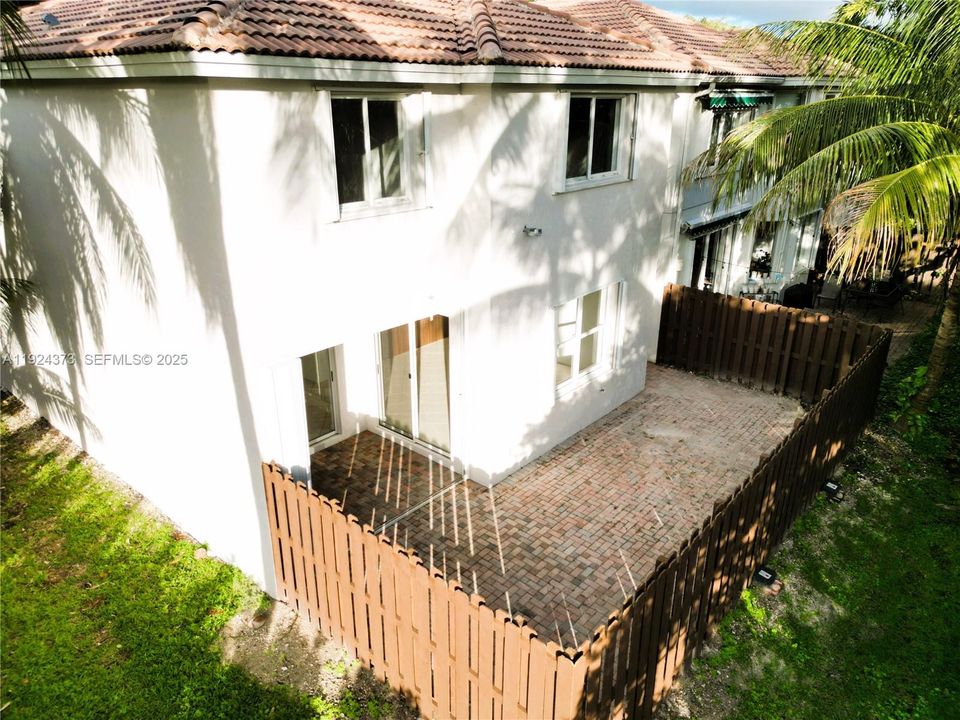 На продажу: $804,900 (3 спален, 2 ванн, 2104 Квадратных фут)