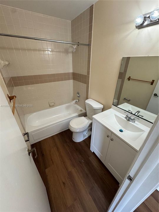 В аренду: $2,285 (2 спален, 2 ванн, 4085 Квадратных фут)