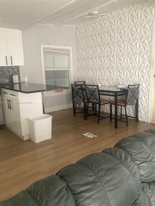 For Rent: $2,100 (3 beds, 1 baths, 0 Square Feet)