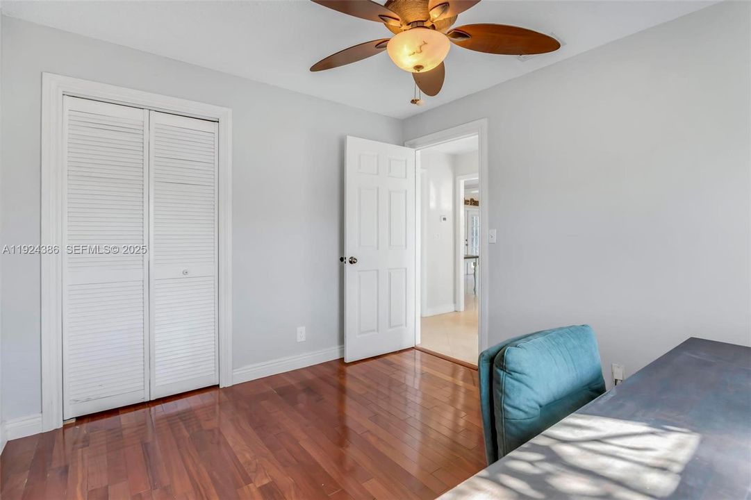 На продажу: $499,000 (3 спален, 2 ванн, 1320 Квадратных фут)