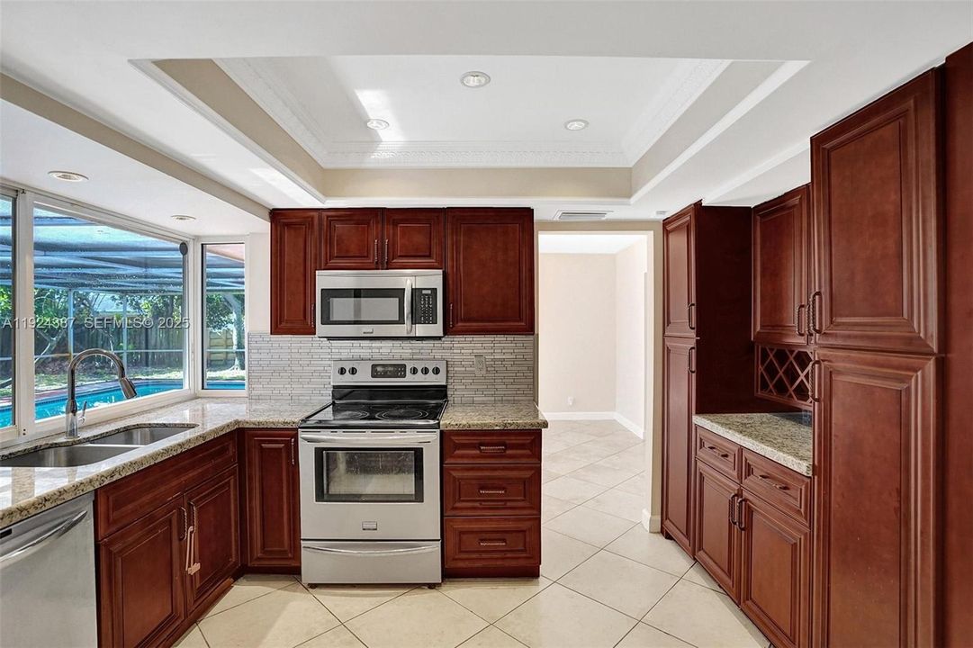 For Sale: $565,000 (4 beds, 2 baths, 1896 Square Feet)