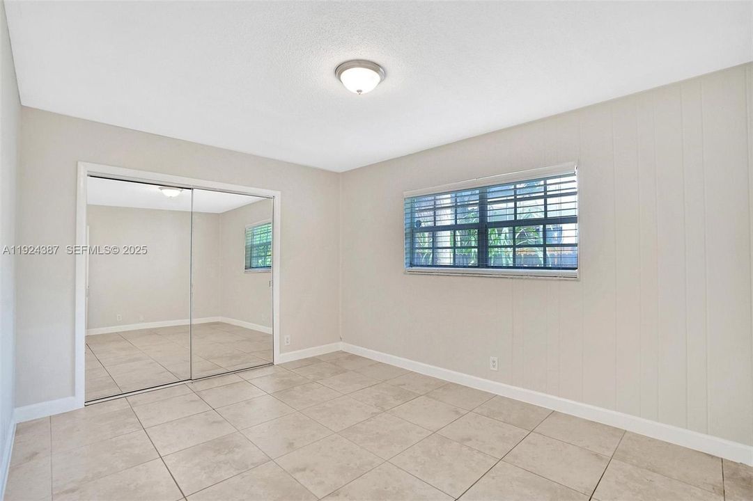 For Sale: $565,000 (4 beds, 2 baths, 1896 Square Feet)