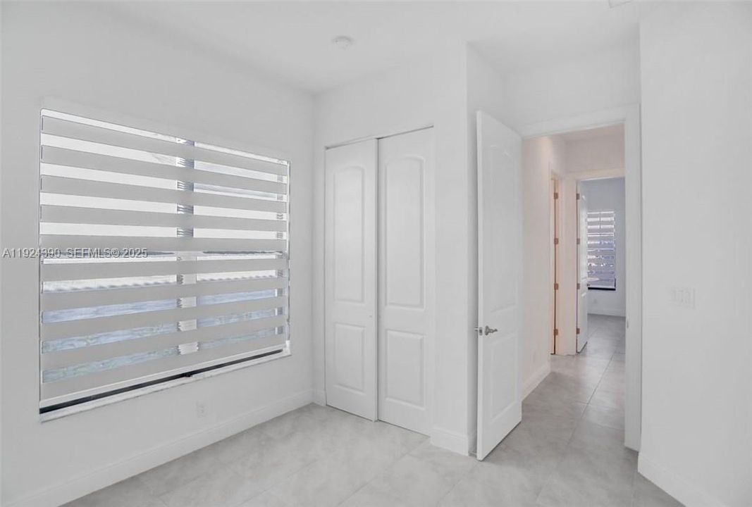 For Rent: $4,500 (4 beds, 2 baths, 1915 Square Feet)