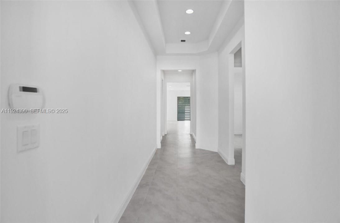 For Rent: $4,500 (4 beds, 2 baths, 1915 Square Feet)