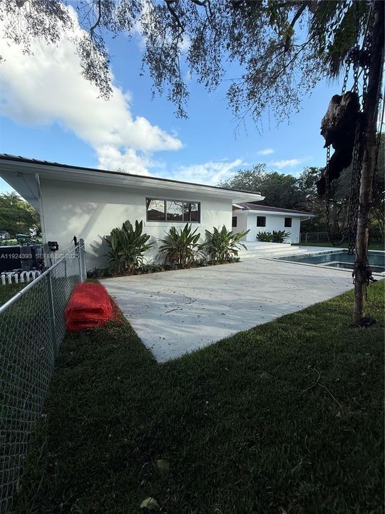 En Venta: $3,499,000 (5 camas, 4 baños, 3481 Pies cuadrados)