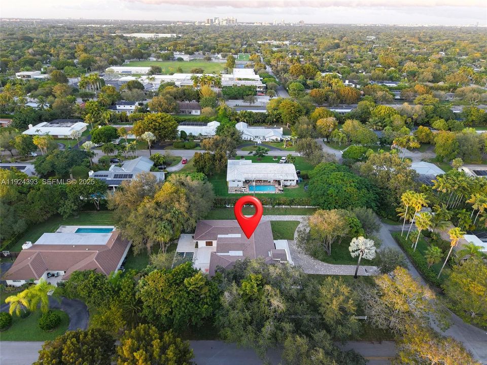 待售: $3,499,000 (5 贝兹, 4 浴室, 3481 平方英尺)