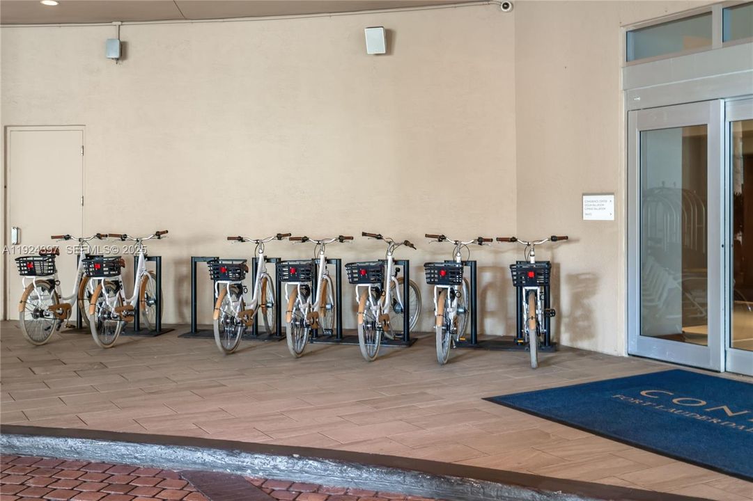 For Sale: $501,900 (0 beds, 1 baths, 445 Square Feet)