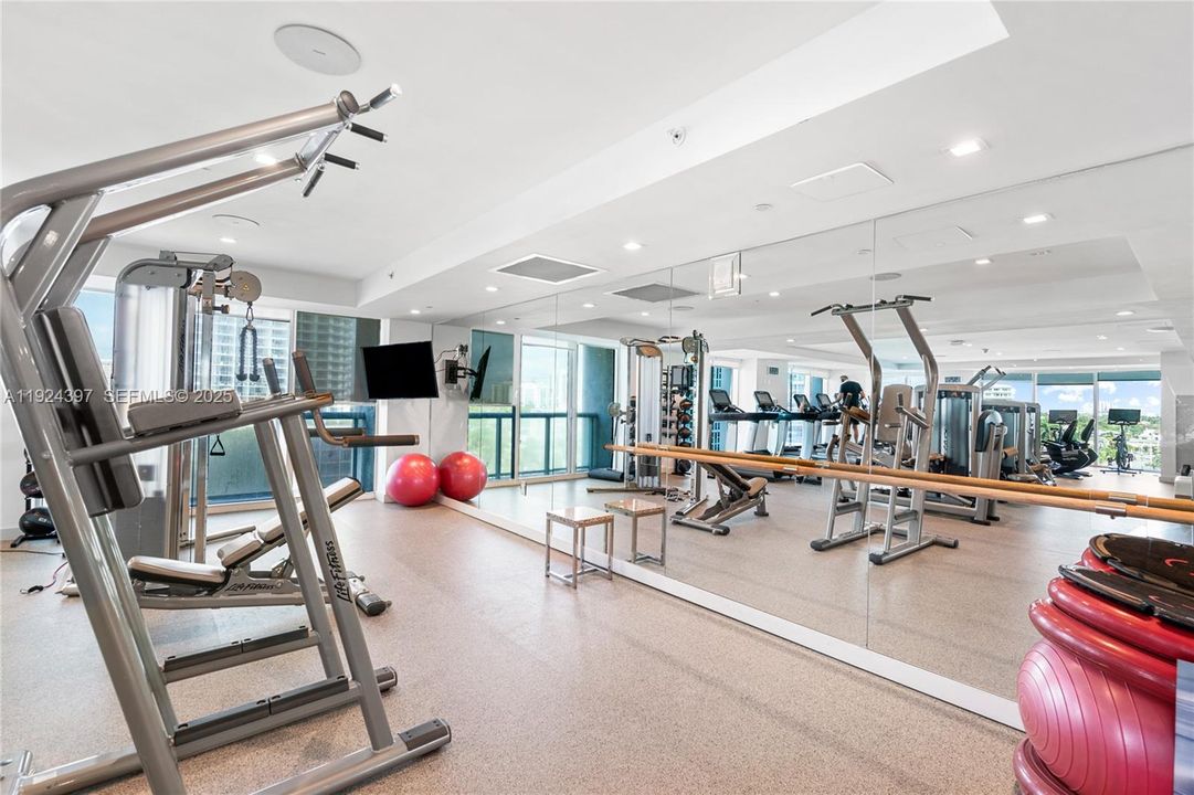 For Sale: $501,900 (0 beds, 1 baths, 445 Square Feet)