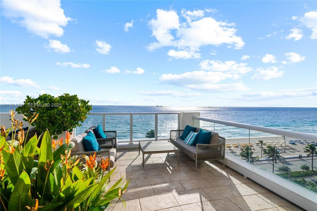 For Sale: $501,900 (0 beds, 1 baths, 445 Square Feet)