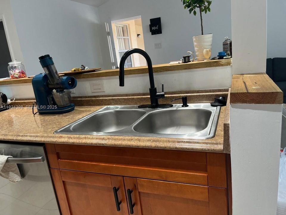 En Renta: $2,600 (2 camas, 2 baños, 1093 Pies cuadrados)