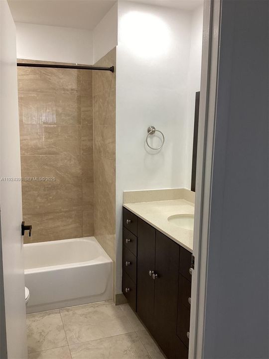 En Renta: $2,600 (2 camas, 2 baños, 1093 Pies cuadrados)