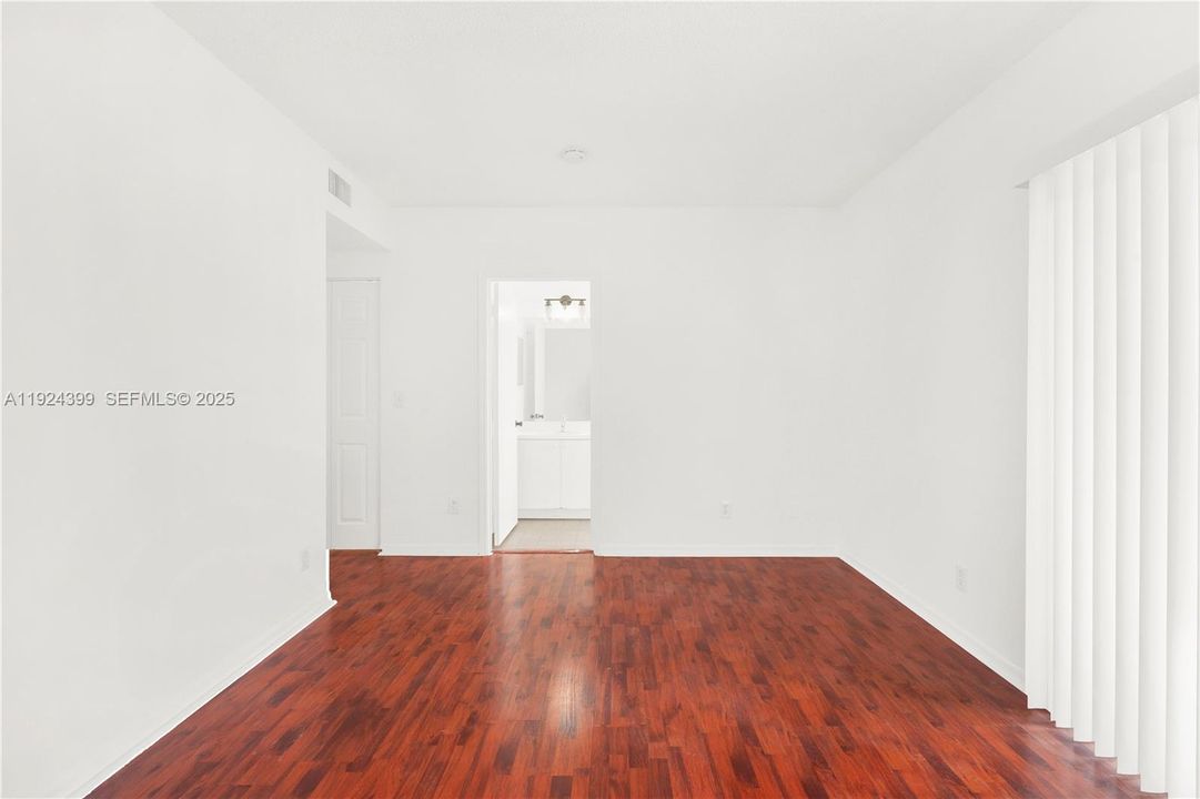 В аренду: $2,550 (2 спален, 2 ванн, 1153 Квадратных фут)