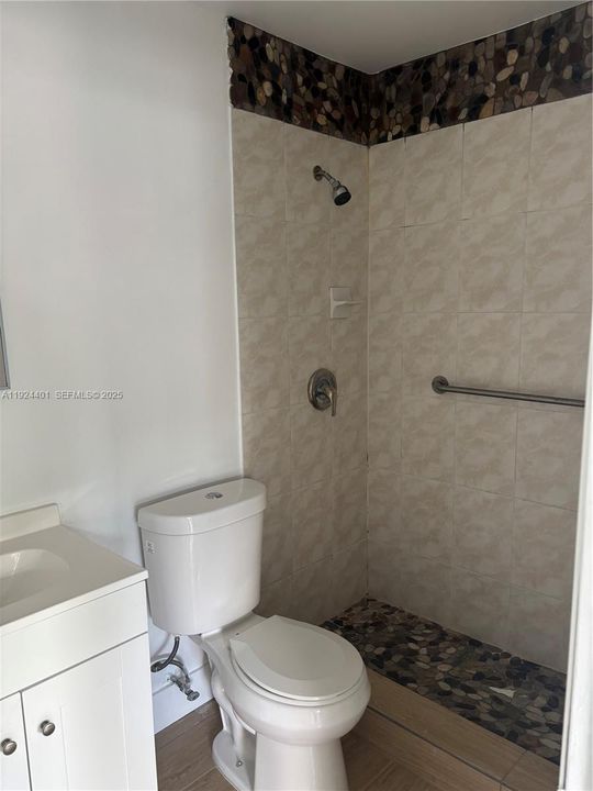 For Sale: $515,000 (3 beds, 2 baths, 1002 Square Feet)