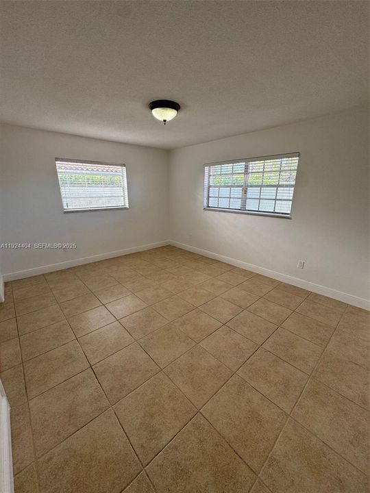For Rent: $5,600 (3 beds, 2 baths, 2626 Square Feet)
