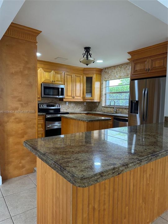 For Rent: $5,600 (3 beds, 2 baths, 2626 Square Feet)