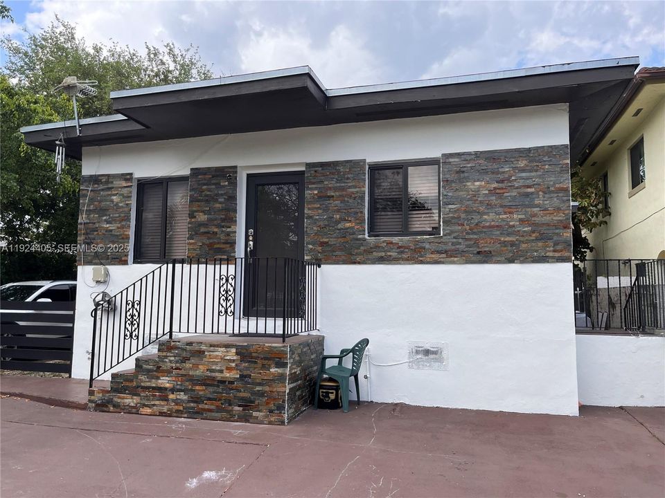 For Sale: $1,150,000 (0 beds, 0 baths, 1244 Square Feet)