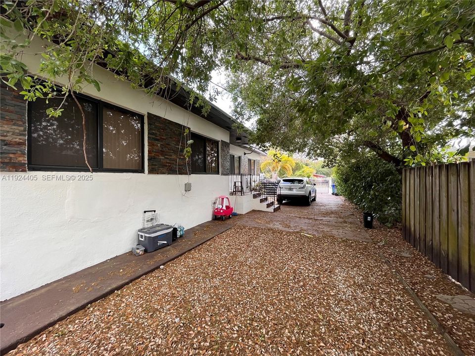 For Sale: $1,150,000 (0 beds, 0 baths, 1244 Square Feet)