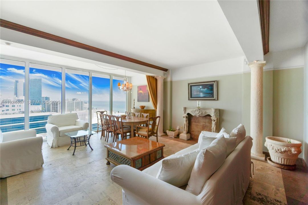 For Sale: $1,150,000 (1 beds, 1 baths, 960 Square Feet)