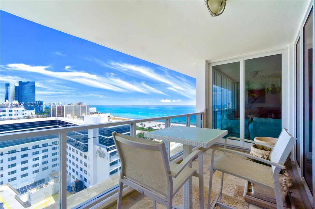 For Sale: $1,150,000 (1 beds, 1 baths, 960 Square Feet)