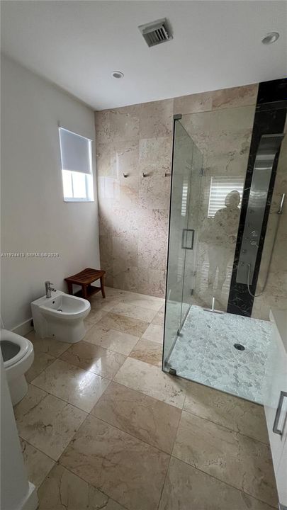 出租: $3,700 (3 贝兹, 2 浴室, 1485 平方英尺)