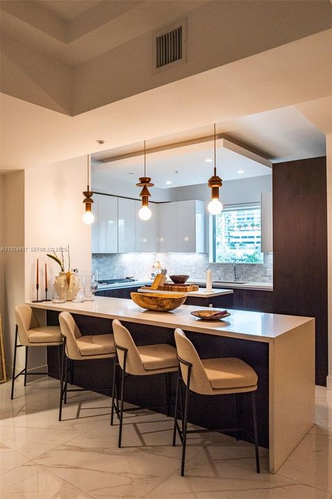 En Venta: $1,495,000 (3 camas, 3 baños, 1944 Pies cuadrados)