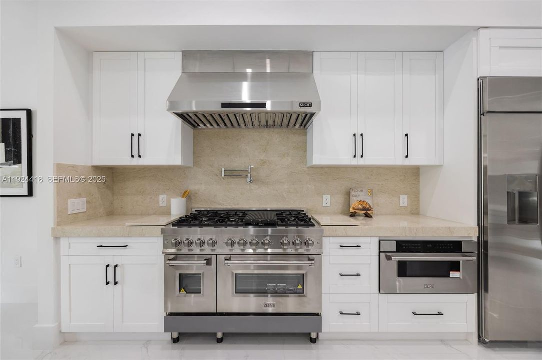 For Sale: $2,495,000 (5 beds, 3 baths, 2754 Square Feet)