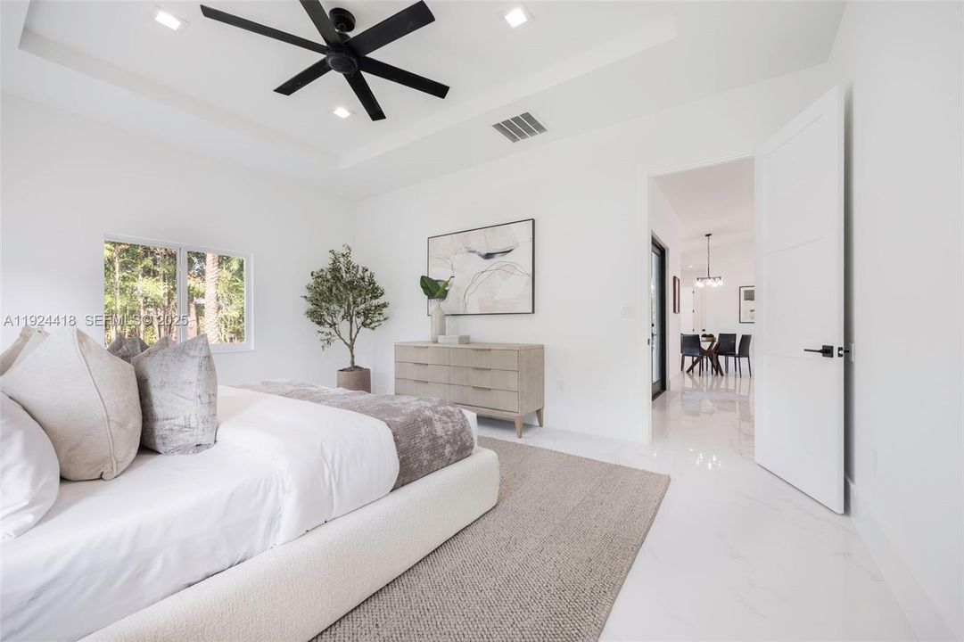 For Sale: $2,495,000 (5 beds, 3 baths, 2754 Square Feet)