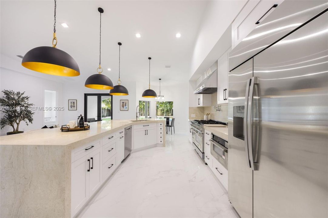 For Sale: $2,495,000 (5 beds, 3 baths, 2754 Square Feet)