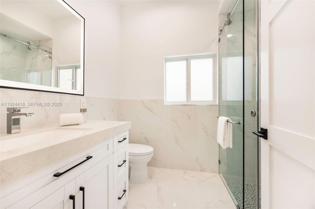 For Sale: $2,495,000 (5 beds, 3 baths, 2754 Square Feet)