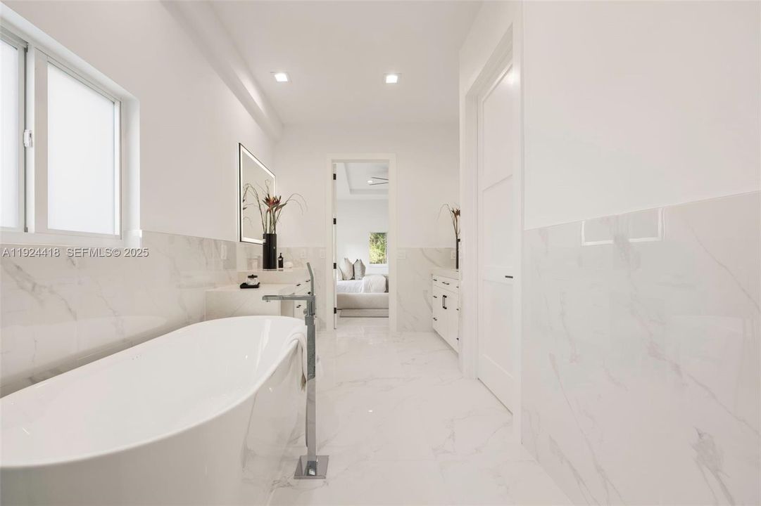 For Sale: $2,495,000 (5 beds, 3 baths, 2754 Square Feet)