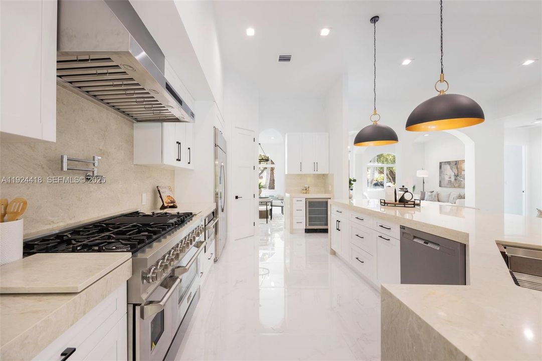 For Sale: $2,495,000 (5 beds, 3 baths, 2754 Square Feet)