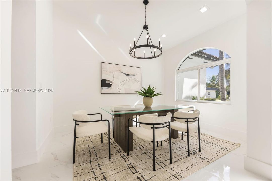 For Sale: $2,495,000 (5 beds, 3 baths, 2754 Square Feet)