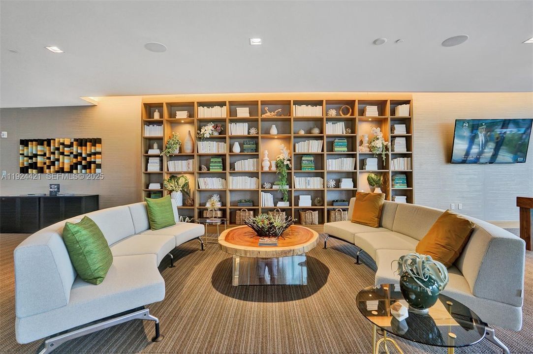 En Renta: $3,600 (1 camas, 2 baños, 937 Pies cuadrados)