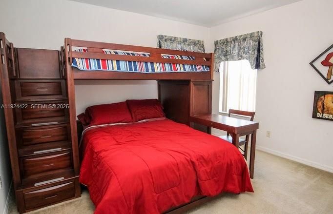 出租: $3,300 (5 贝兹, 4 浴室, 0 平方英尺)