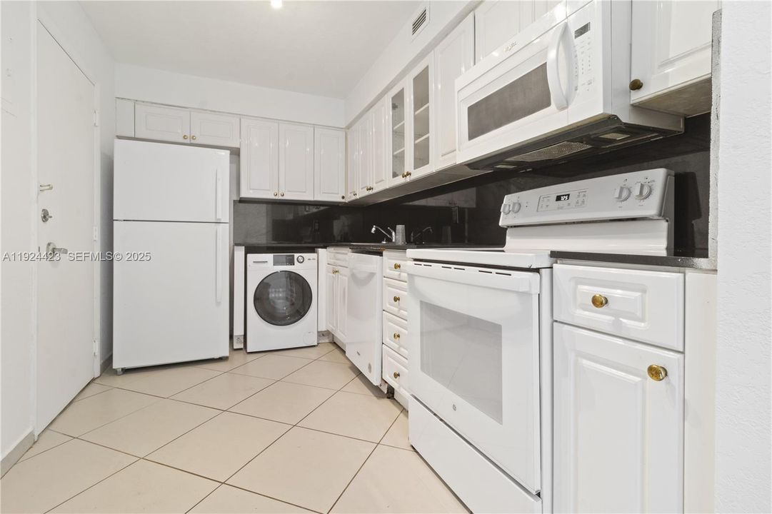 En Venta: $310,000 (1 camas, 1 baños, 910 Pies cuadrados)