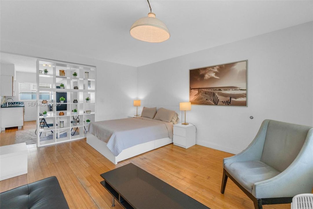 待售: $175,000 (0 贝兹, 1 浴室, 465 平方英尺)