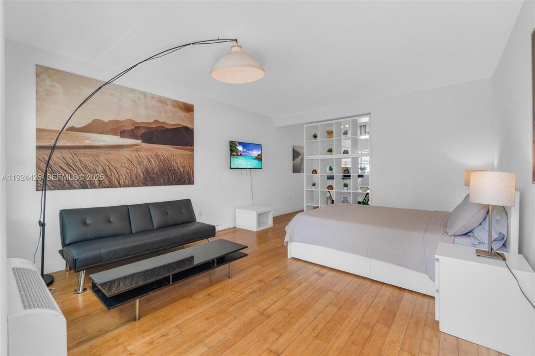 待售: $175,000 (0 贝兹, 1 浴室, 465 平方英尺)