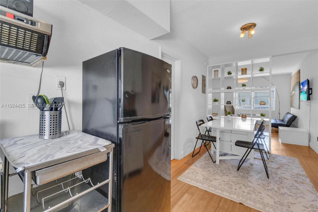 待售: $175,000 (0 贝兹, 1 浴室, 465 平方英尺)