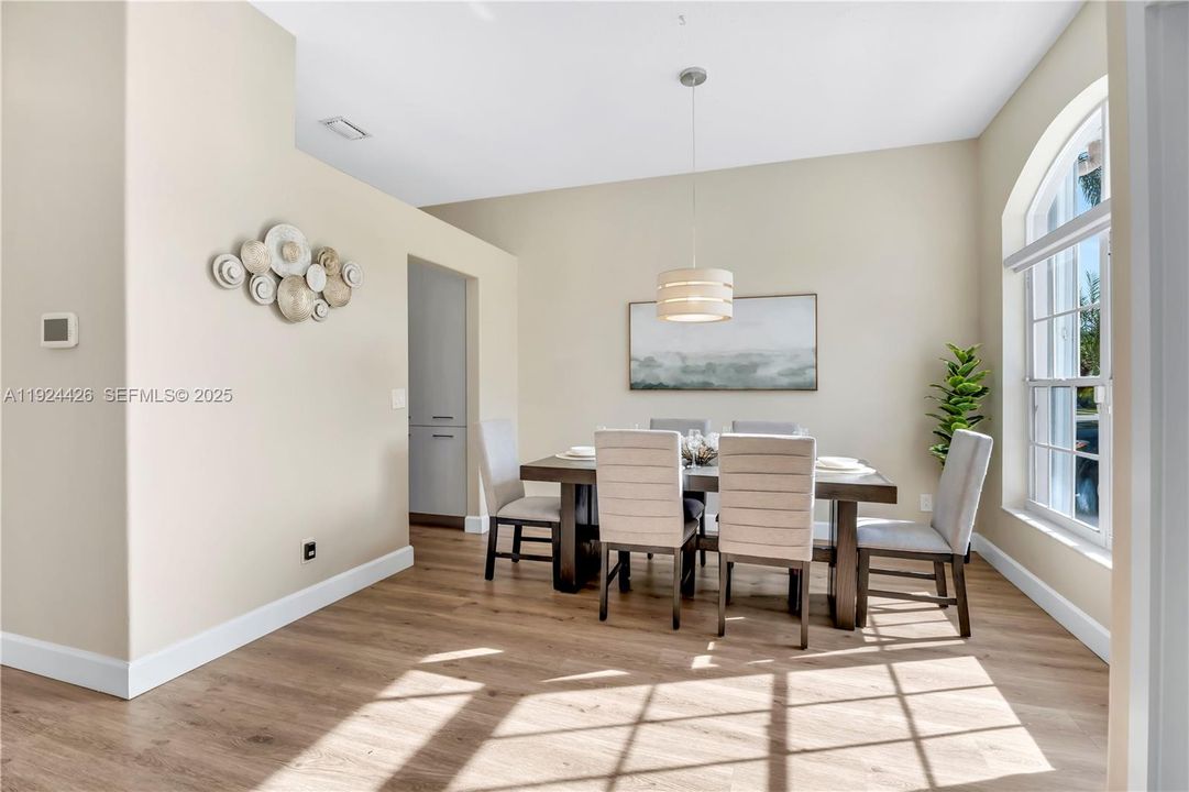 For Sale: $870,000 (4 beds, 2 baths, 2394 Square Feet)