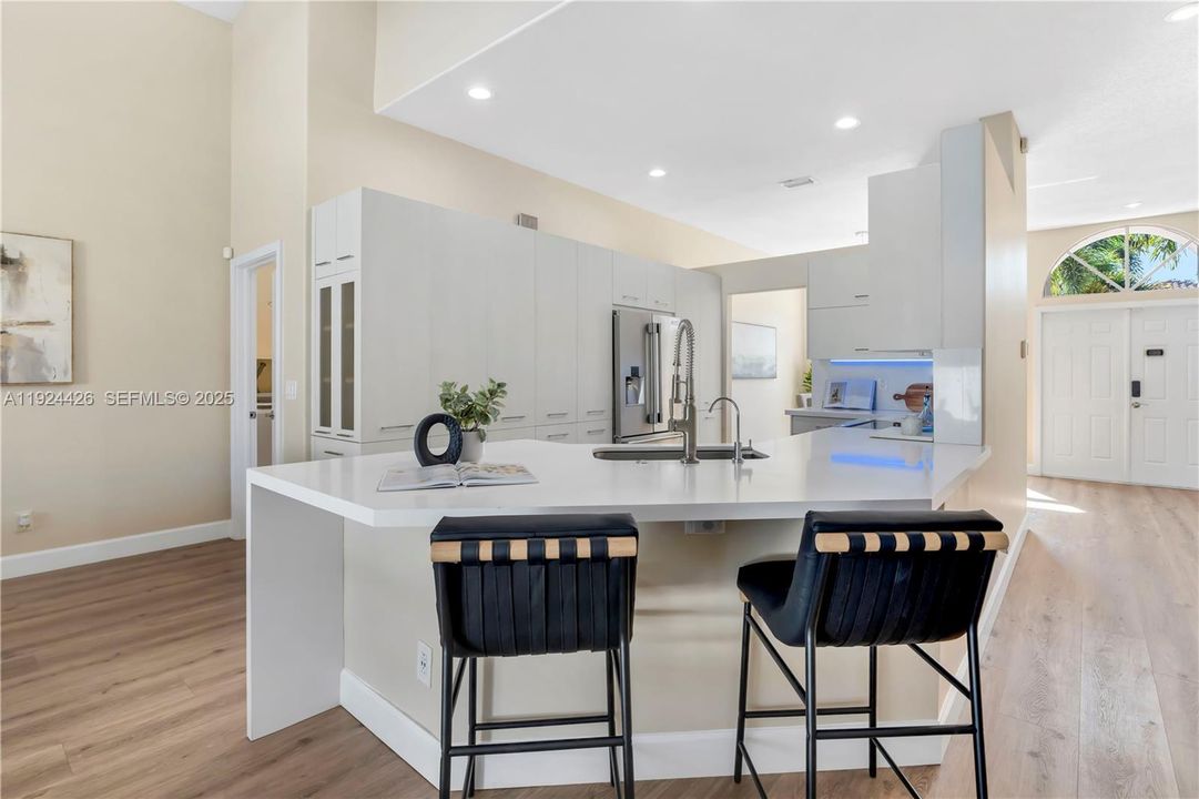 For Sale: $870,000 (4 beds, 2 baths, 2394 Square Feet)