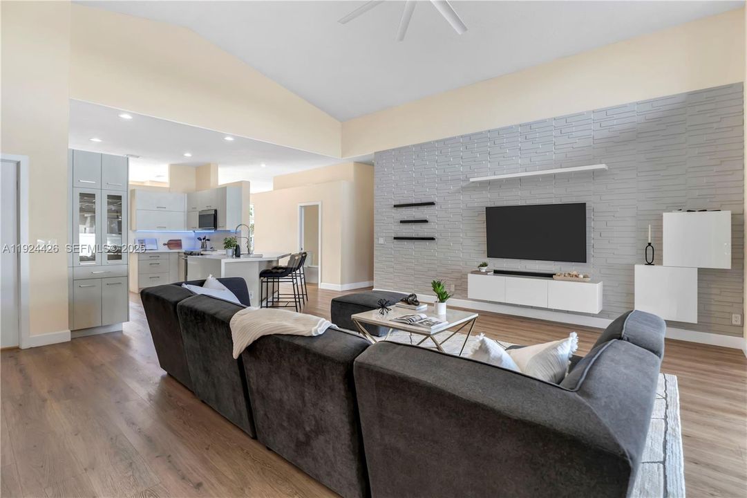 For Sale: $870,000 (4 beds, 2 baths, 2394 Square Feet)