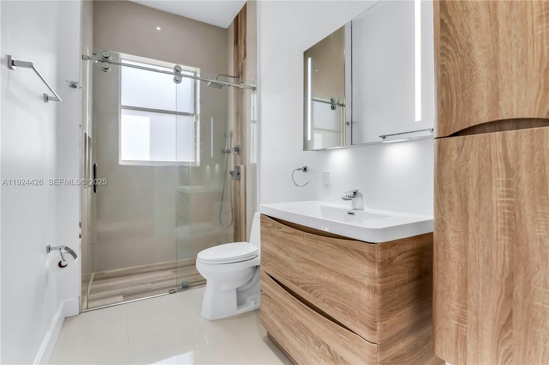 For Sale: $870,000 (4 beds, 2 baths, 2394 Square Feet)