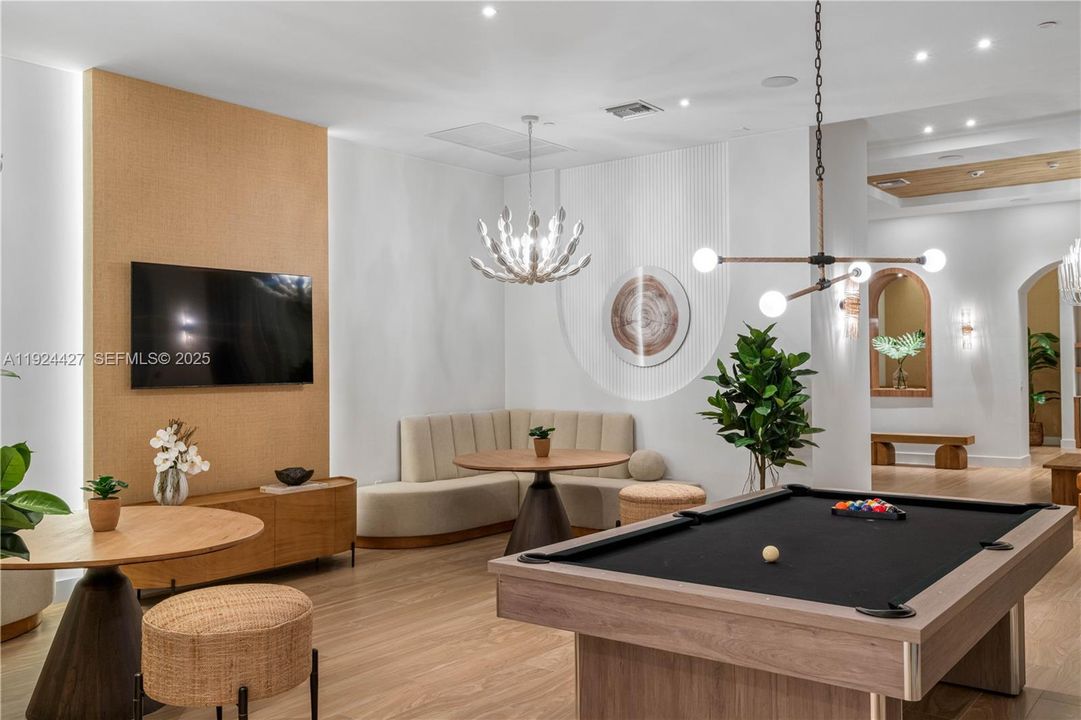 For Rent: $4,399 (3 beds, 2 baths, 0 Square Feet)