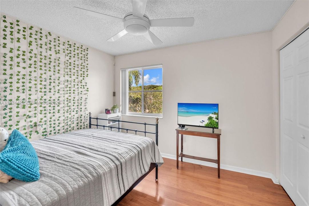 En Renta: $5,200 (5 camas, 3 baños, 2480 Pies cuadrados)