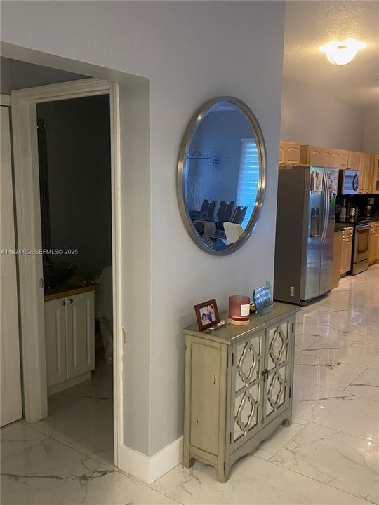 For Rent: $4,150 (3 beds, 2 baths, 1815 Square Feet)