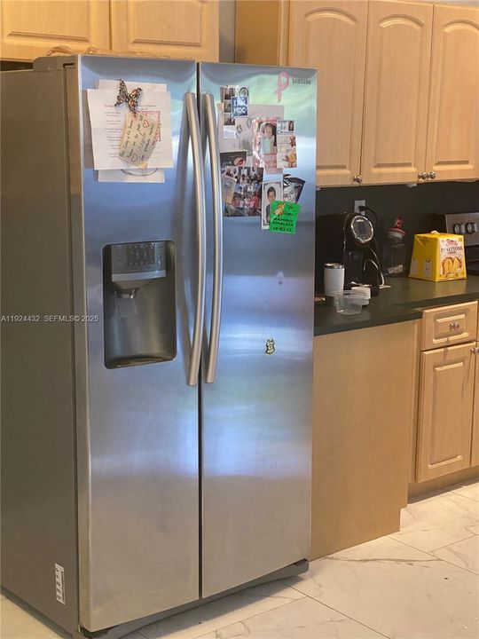 For Rent: $4,150 (3 beds, 2 baths, 1815 Square Feet)