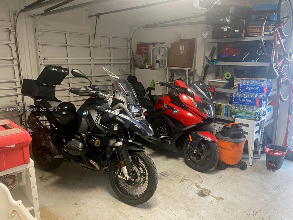 For Rent: $4,150 (3 beds, 2 baths, 1815 Square Feet)