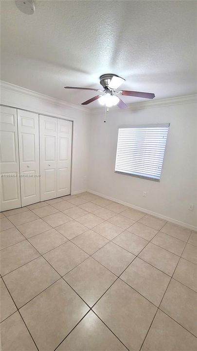 En Renta: $3,300 (4 camas, 3 baños, 1668 Pies cuadrados)