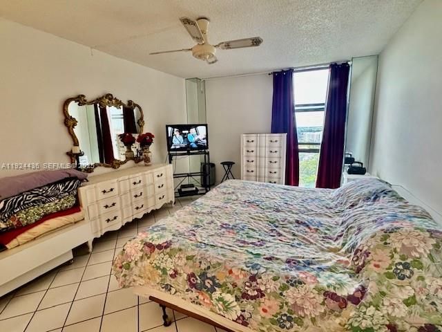 For Sale: $265,000 (1 beds, 1 baths, 1038 Square Feet)