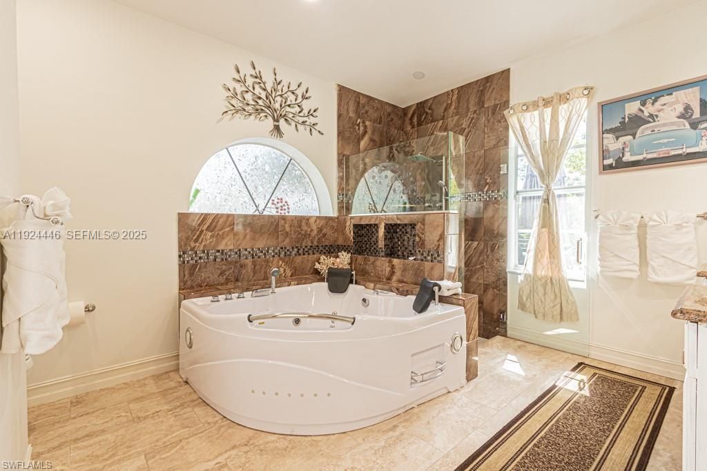 For Sale: $1,650,000 (6 beds, 5 baths, 0 Square Feet)